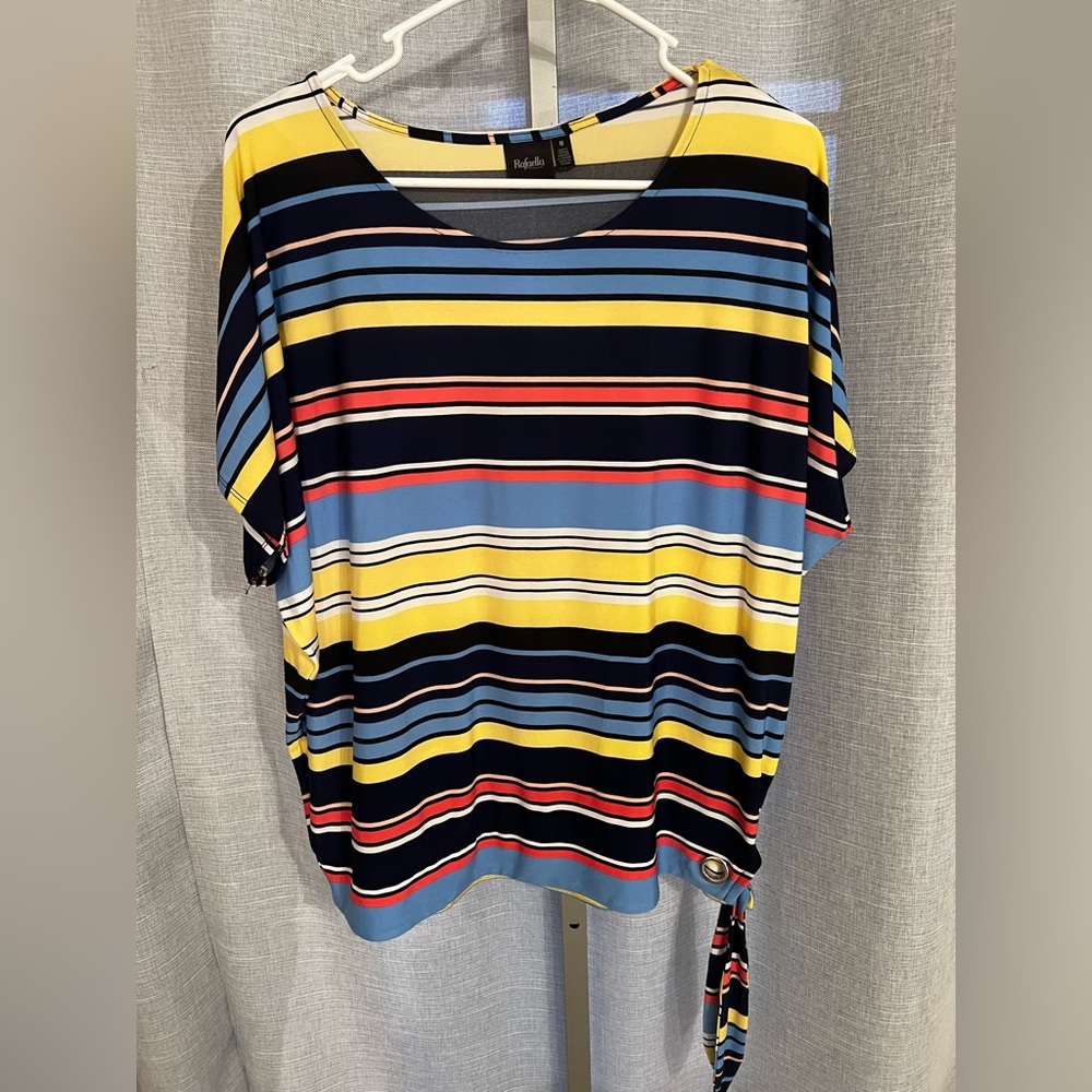 Rafaella multi color top size medium